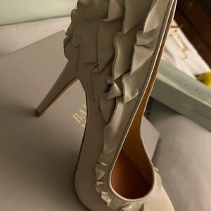 Elegant Badgley Mischka 👠 heels